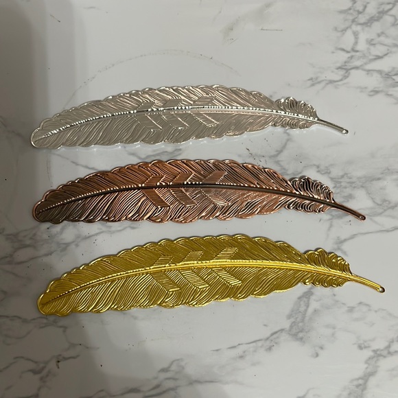 Other - Set of 3 metal feather bookmarks- great gift